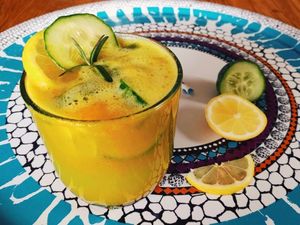 Receita secreta: ilumine sua pela com um drink de Cúrcuma